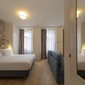 Apartment Serviced - Santos, Lisbon